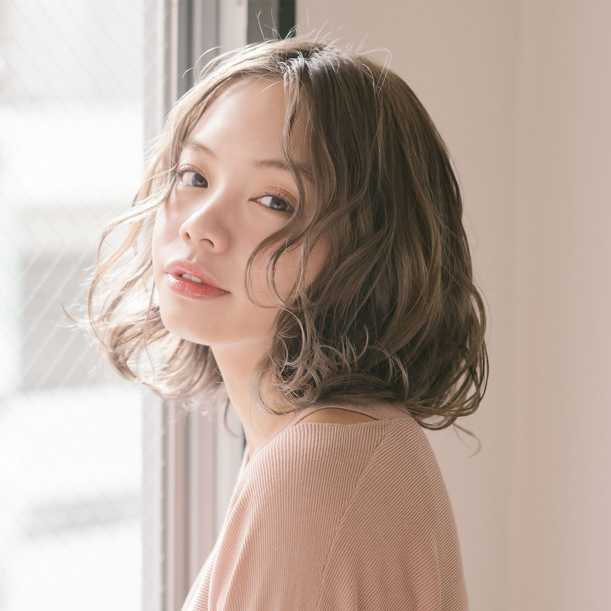 エアリーイージー グロッシーヘアジェル ヘアスフレバーム ヘアスタイリング